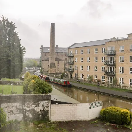 Canal View Vakantiehuis *